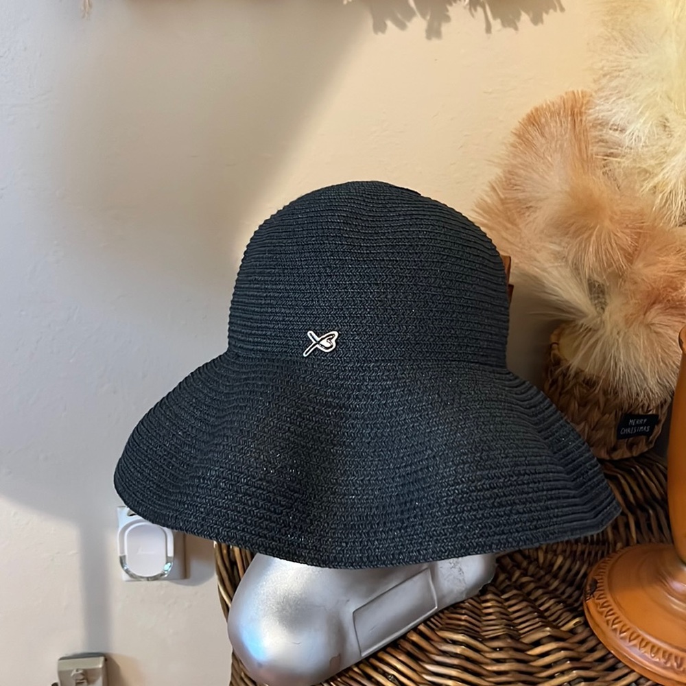 Etmar New York Black Bucket Hat